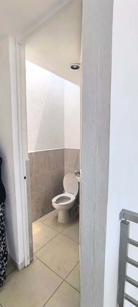 Baño común del piso